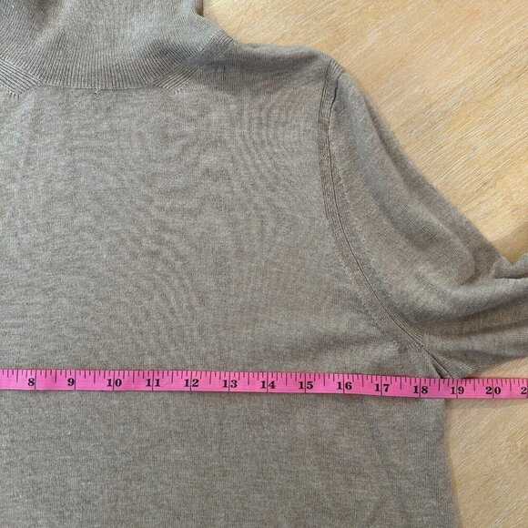 Joie TurtleNeck Sweater‎ Womens M Brown Cashmere Wool Blend Luxury Neutral Soft - Picture 12 of 12